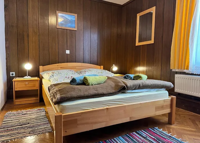 Hiša za goste Cerkovnik 3*